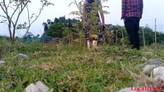 Bhabhi’s Outdoor Pussy Blowjob in Aunty XXX Video