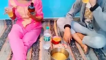 Girlfriend’s Desi Aunty XXX Pussy Beer Party