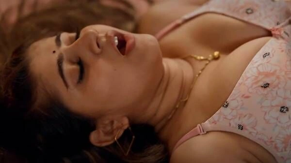 Marathi woman’s Tamil Aunty XXX approach